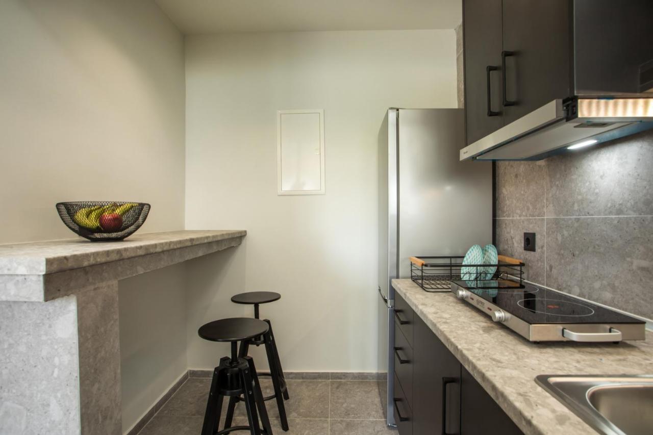 Milena Suites 팔리라키 외부 사진